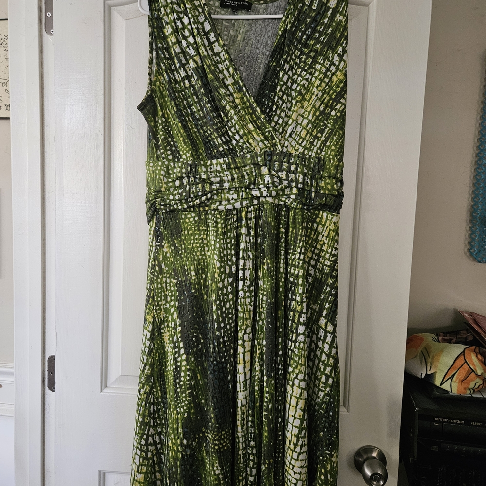 Jones New York Green and Black Maxi Dress